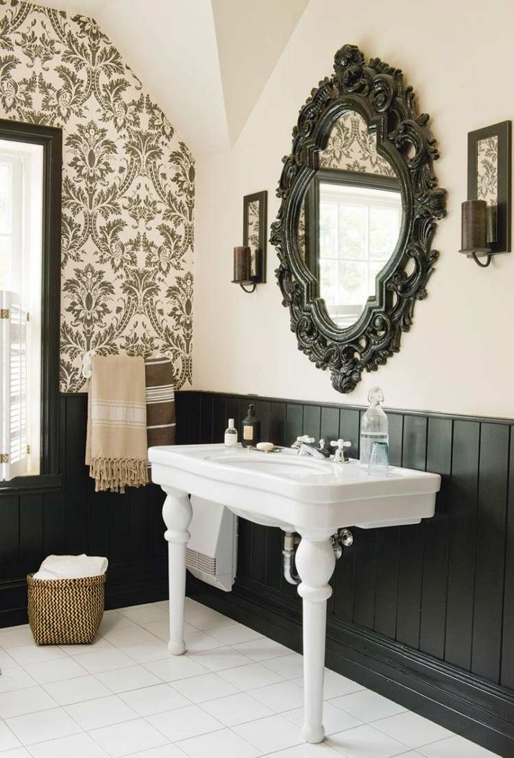Barockmöbler -moderna-fåfänga-badrum-vit-svart-spegel-tapet