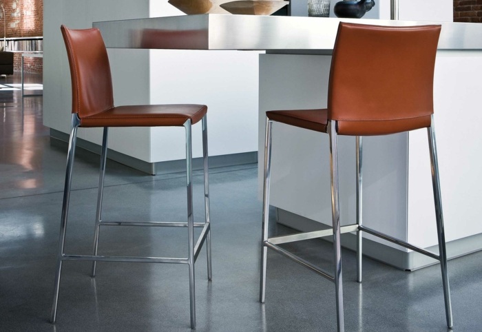 bar stol design lio läder brun eleganta köksben metall