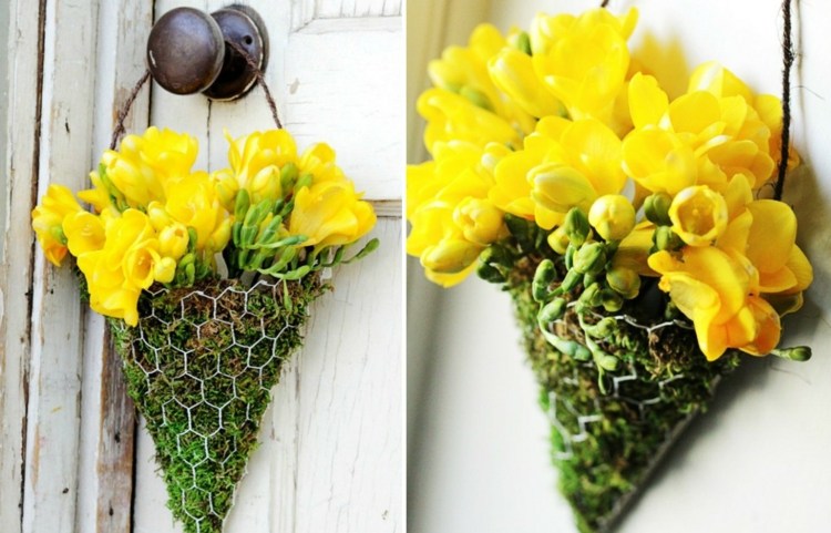 Hantverk idéer för vårvas idé dörrdekoration påskliljor blommor