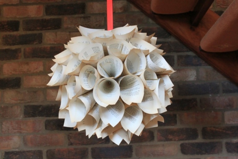 Hantverk idéer med papper tratt form boll böcker idé DIY