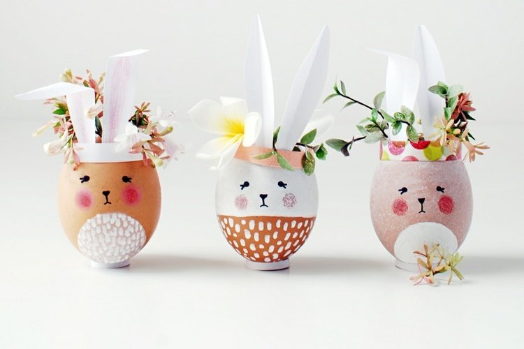 Slöjdidéer för påskägg-design-kaniner-blommor-konstgjorda