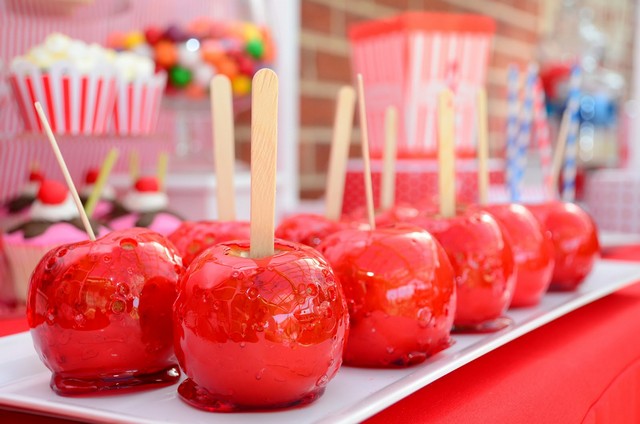 Idéer karnevalstid äpplen ger barn glädje