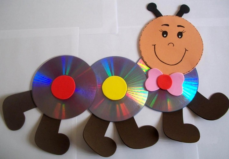 Caterpillar tinker med cd -ämnen våren barn mixtrande idéer