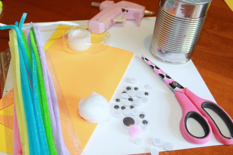 upcycling pyssla med burkar idé pennhållare barnmaterial