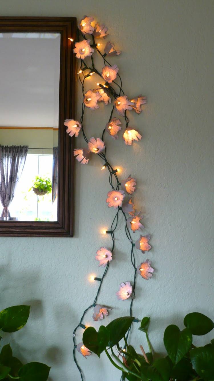 tinker med äggkartong fe-lampor-blommor-inspiration-vägg-dekoration-säsong