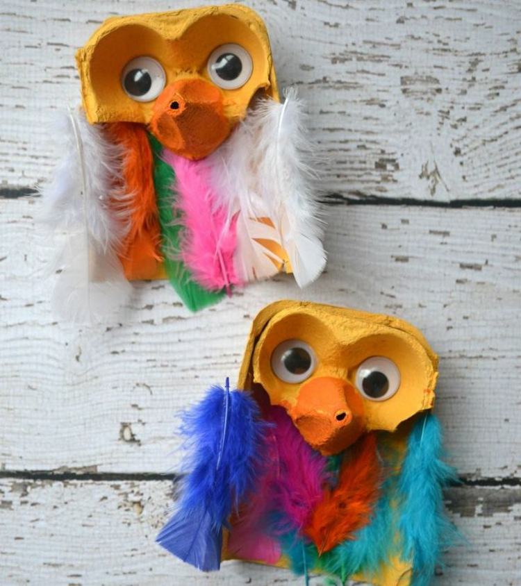 tinker-äggkartong-karneval-masker-fågel-färgglada-fjädrar-wiggle-ögon-näbb