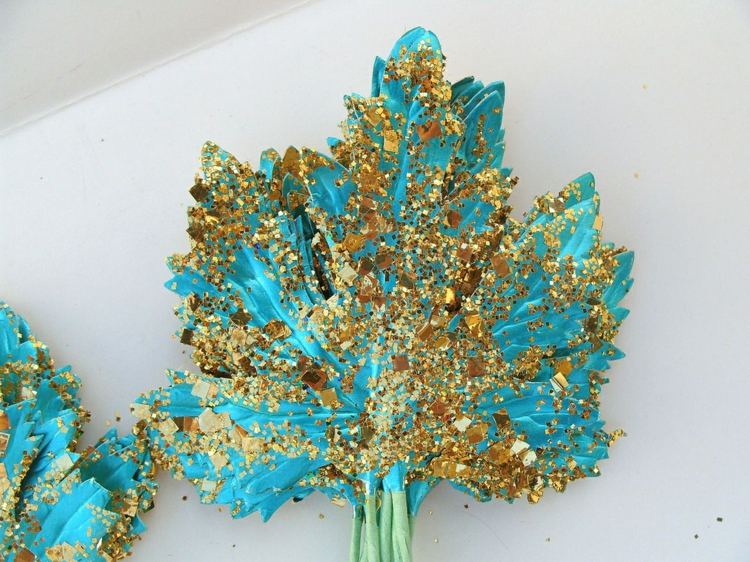 tinker med glitterblad-turkos-guld-gör-det-själv