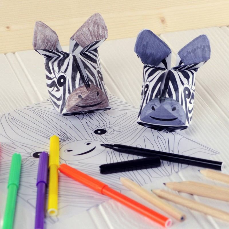 Hantverk-barn-origami-djur-vik-papper-zebra