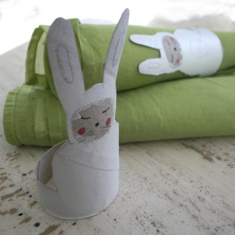 pyssla-med-barn-påsk-toalett-papper-kanin-servett-ring