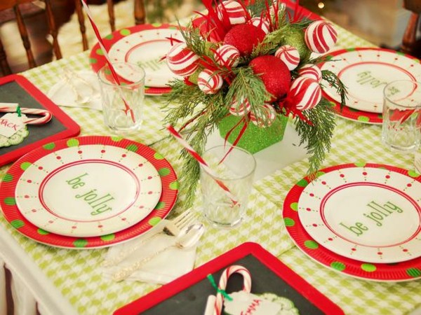Julfest dekorera röd grön vit
