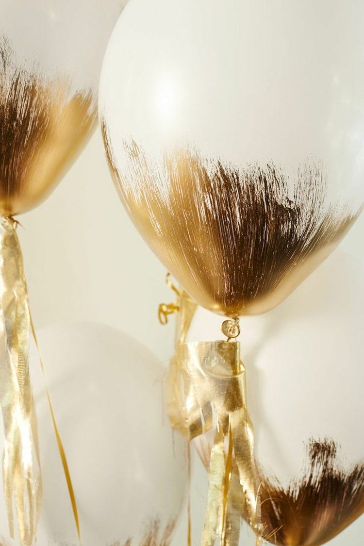 tinker-ballonger-guld-dekoration-gör-det-själv-måla-vit