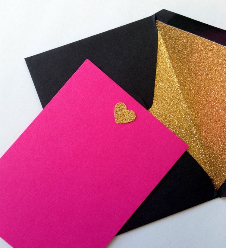 glitter-kuvert-hjärta-papper-tinker