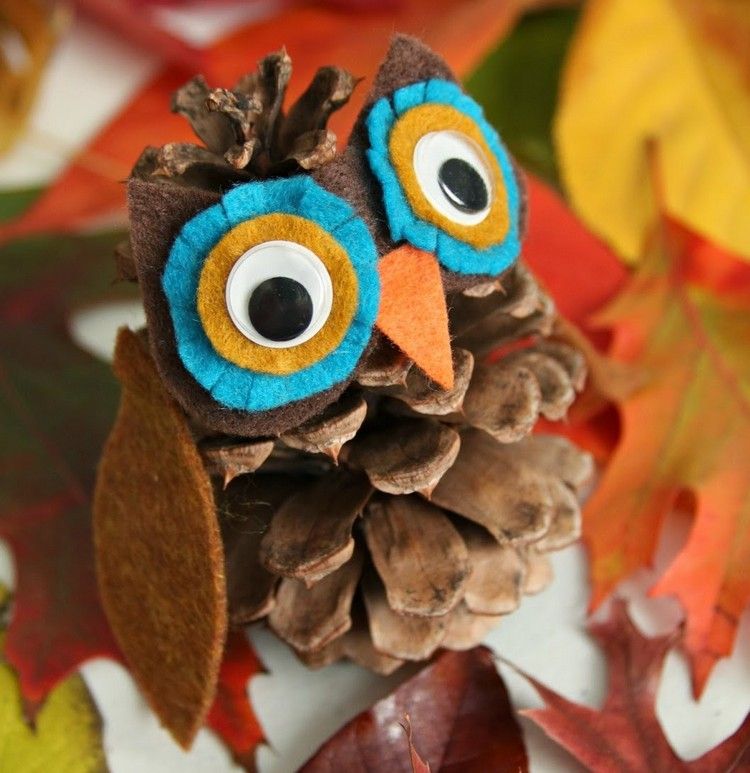 Crafts-pinecone-owl-felt-diy-projekt