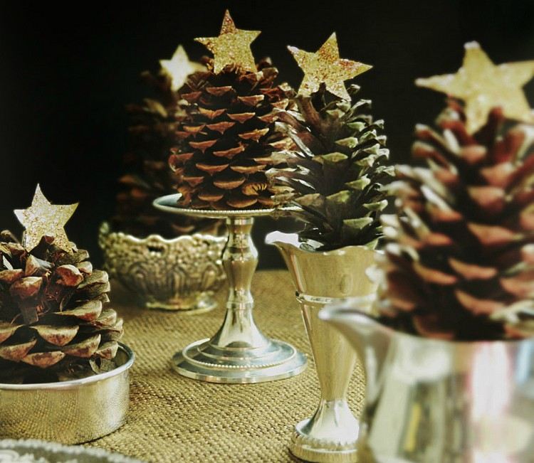 Hantverk-pinecone-guld-stjärna-vinter-dekoration-idéer