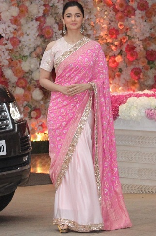 Alia Bhatt Pink Sareessä