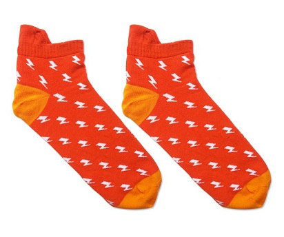 Χαριτωμένες εκτυπωμένες κάλτσες κόκκινες