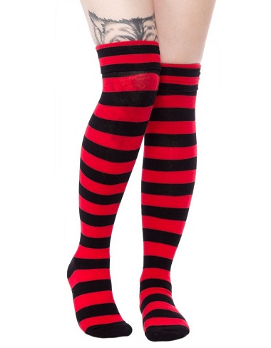 Μαύρες και κόκκινες ριγέ κάλτσες