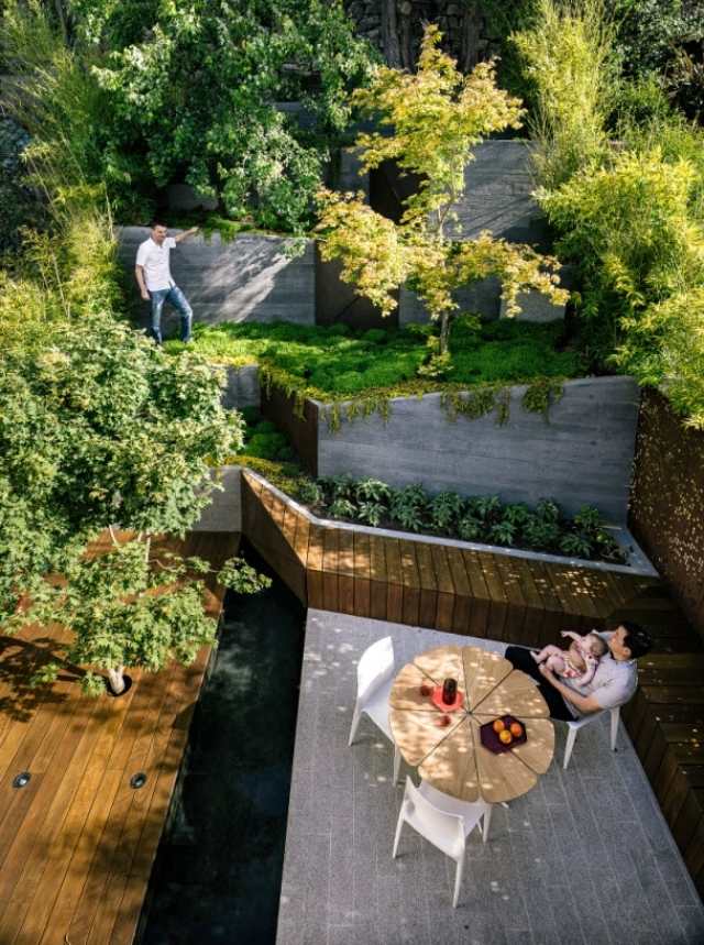 trädgård stad sluttning design stödmur japansk inspirerad