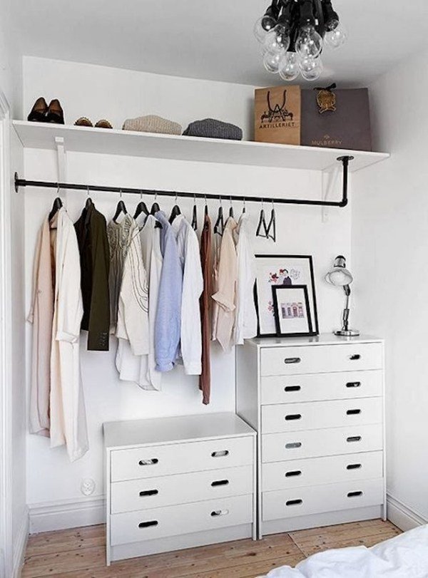 walk-in-dressing-room-white-shelf-system-to-build-yourself-clothes-rail