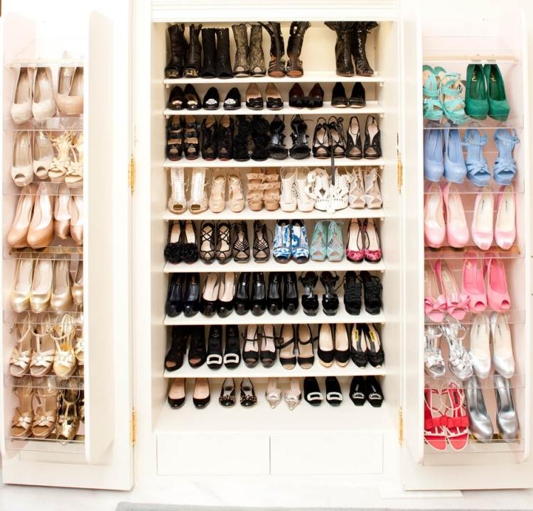 walk-in-closet-bygg-dina-egna-skor-lagring-arrangör-synlig