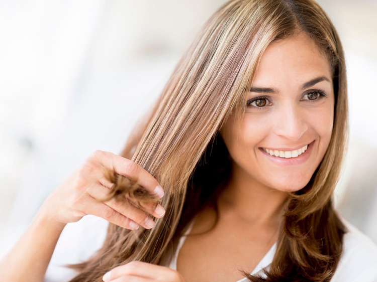 Trasigt hår kan räddas genom att klippa det regelbundet