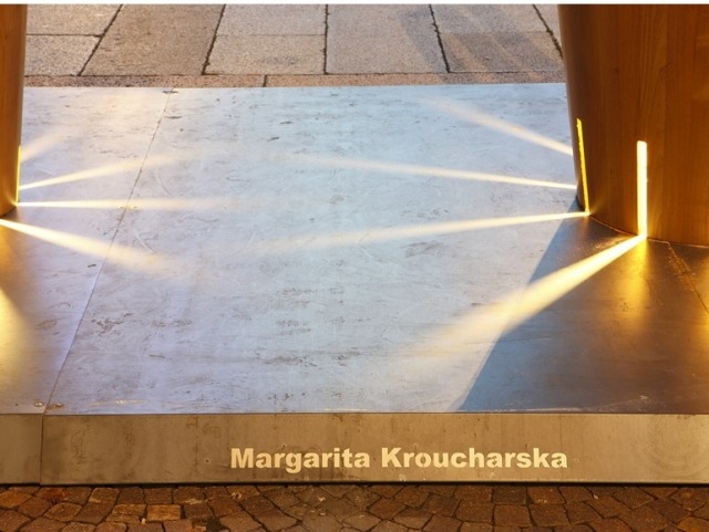 upplysta designer planters trä margarita kroucharska