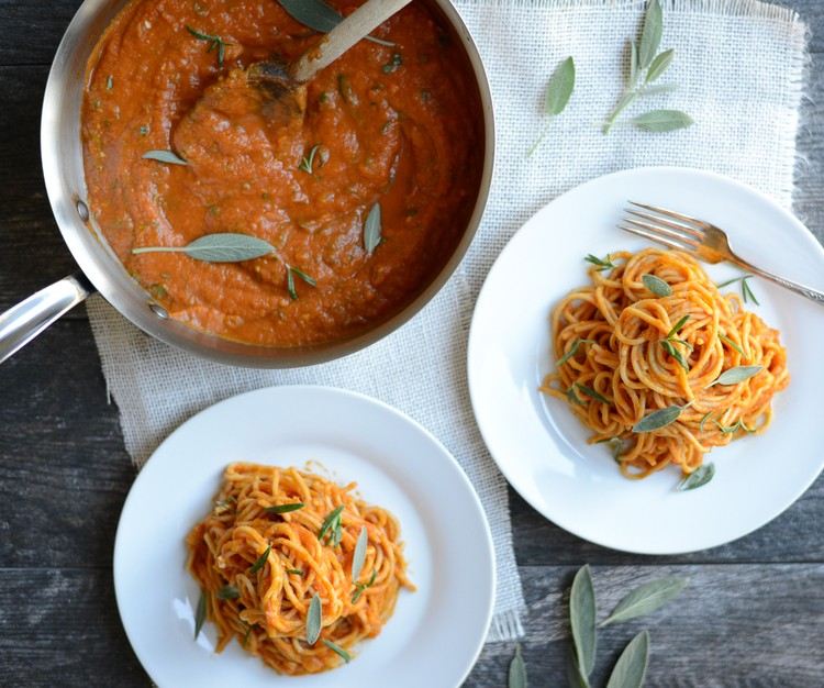 Pumpa-recept-pasta-sås-pumpa-salvia-spaghetti-recept-vegetarian