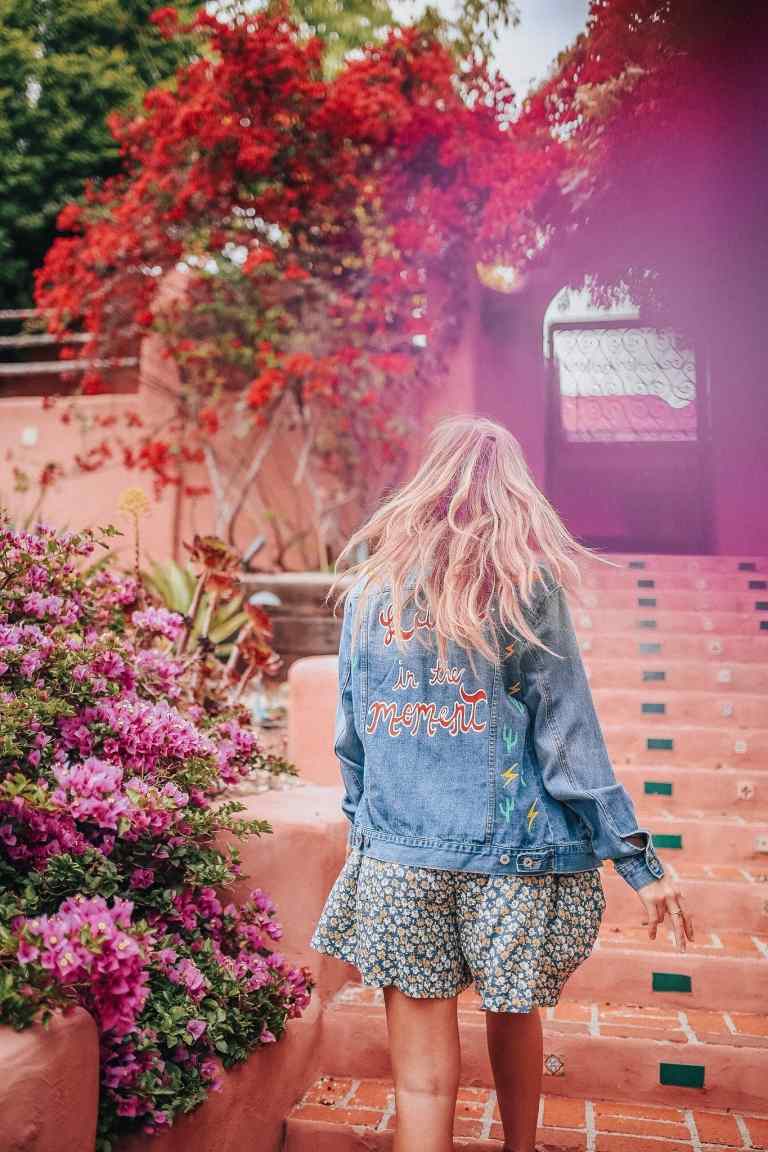 målade jeansjackor sommar mode idéer kvinnor trender