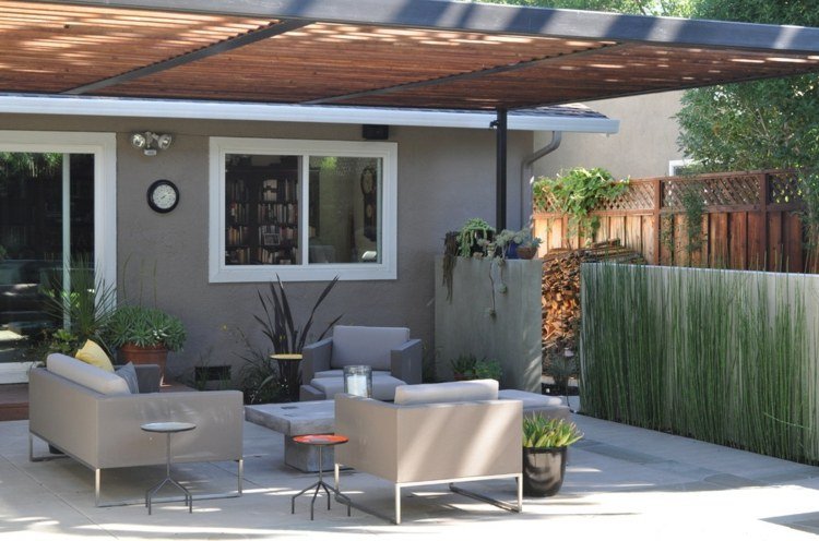 Moderna terrassdesignidéer integritetsskärm bambu
