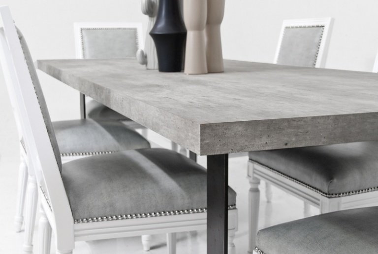 betong-design-modern-matbord-stolar-elegant-ben-metall-svart-minimalistisk