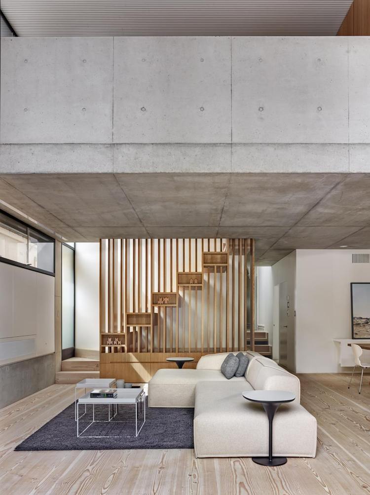 betong trä vardagsrum enkel minimalistisk inredning