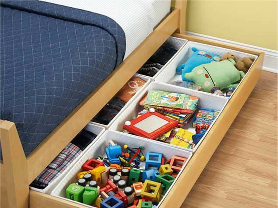 Säng-med-säng-låda-barn-leksaker