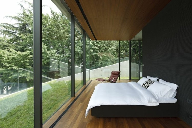 säng utan sänggavel apollo-arkitekter-medarbetare-fönster-fram-sovrum-moderna