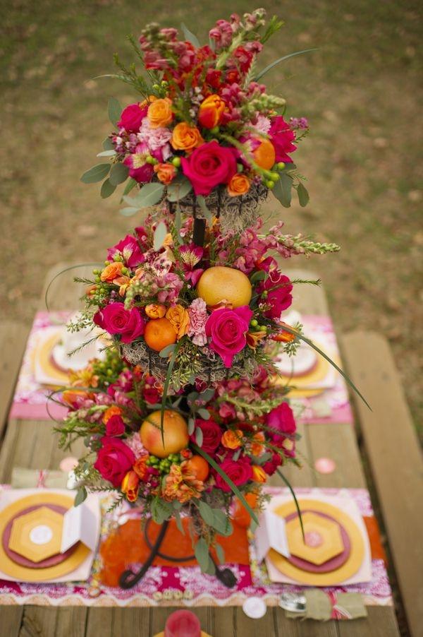 festliga-täckta-bord-höst-dekoration-idéer-mittpunkt-blomsterarrangemang-utarbeta