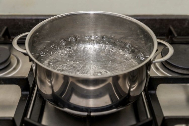 järn-utan-järn-alternativ-gryta-varmt vatten