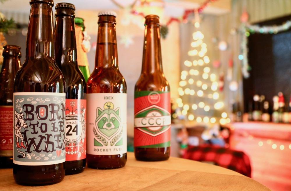 färgglada ölflaskor från hela världen som julklappar