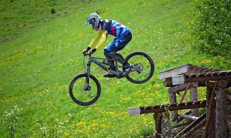 cykelparker i Tyskland cykling mountainbike stretchhopp
