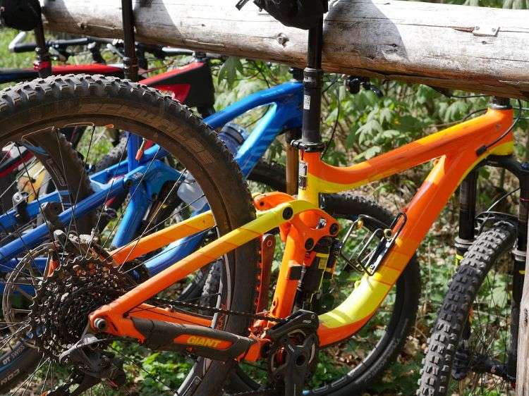 cykelparker i Tyskland cykling mountainbike rutter enkel spår utomhus sport cykel stativ