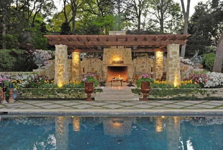 Bilder av terrasser pergola-stenpelare-trätak-utomhus spis-pool