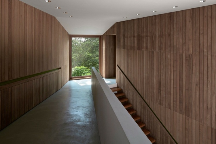 bio-sol-hus-hall-design-entré-vägg-beklädnad-idé-trä