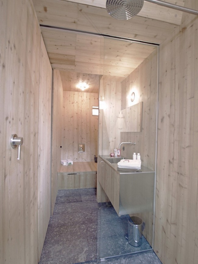 Trä badrum väggbeklädnad Ufogel trähus semesterorter östra Tyrolen