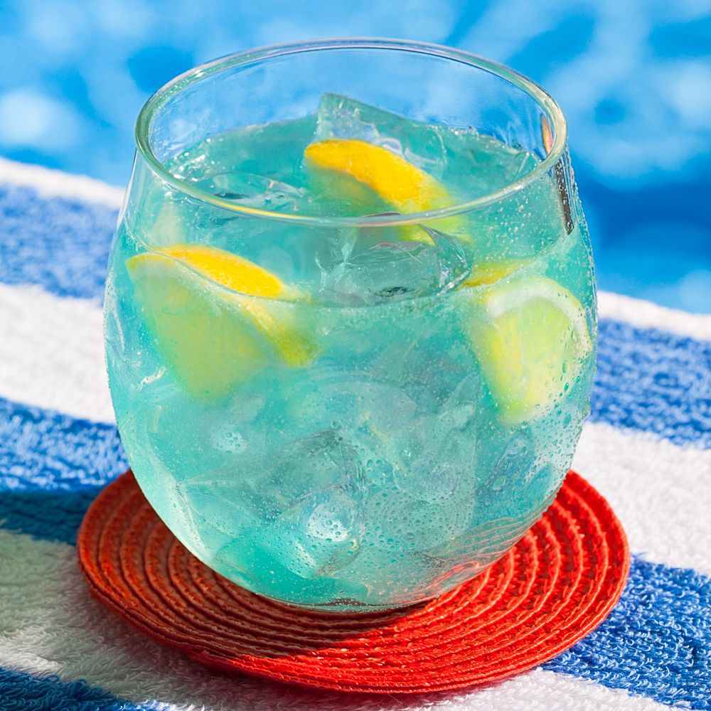 Blue Cocktails Blue Caipirinha Recept klassisk sommardrink