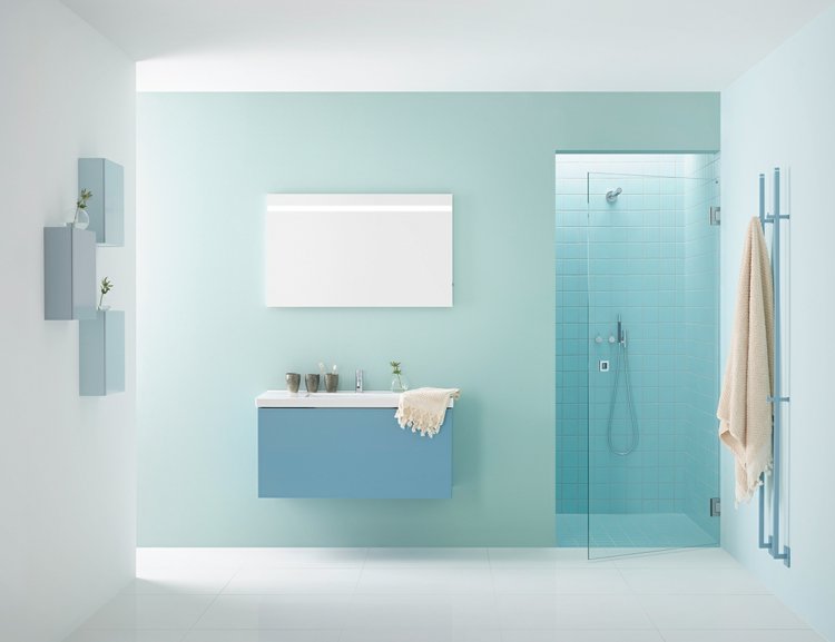 blå-kakel-pastell-blå-akvamarin-små-format-vägg-kakel-duschvägg