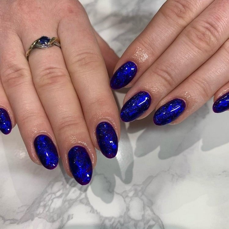 Nagellackfärger Trend Classic Blue Nails Nail Trends 2021
