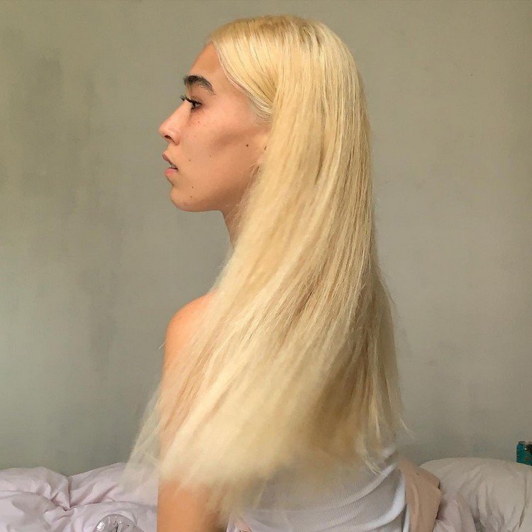 Blondiner guld hårfärger trender våren 2021