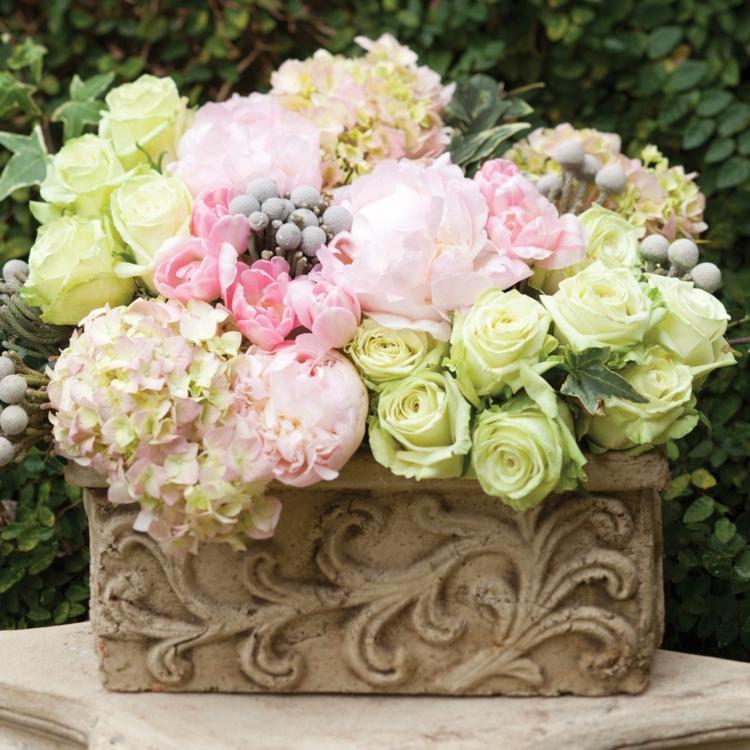 blomsterlåda vintage romantiskt blomsterarrangemang pioner rosa