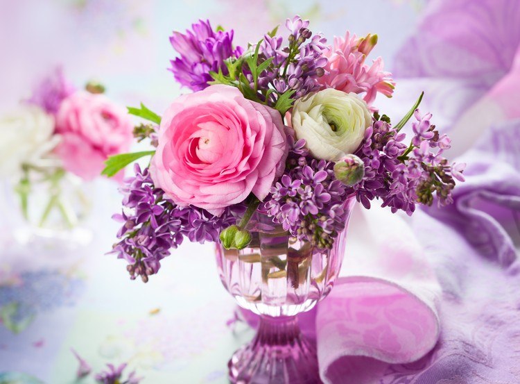 Blomma dekoration på våren ranunculus-syren-hyacint
