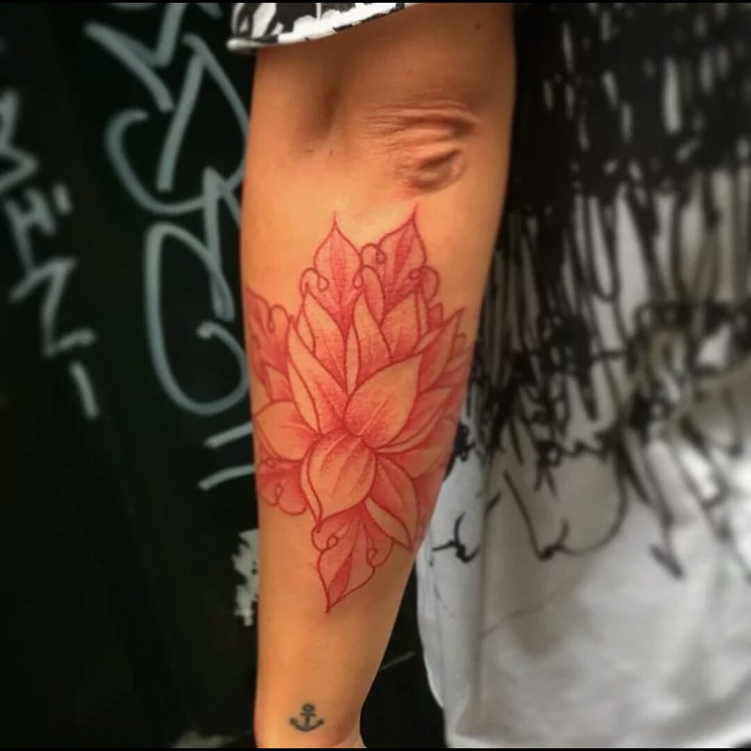Flower Tattoo Red Ink Tattoo trender rött bläck