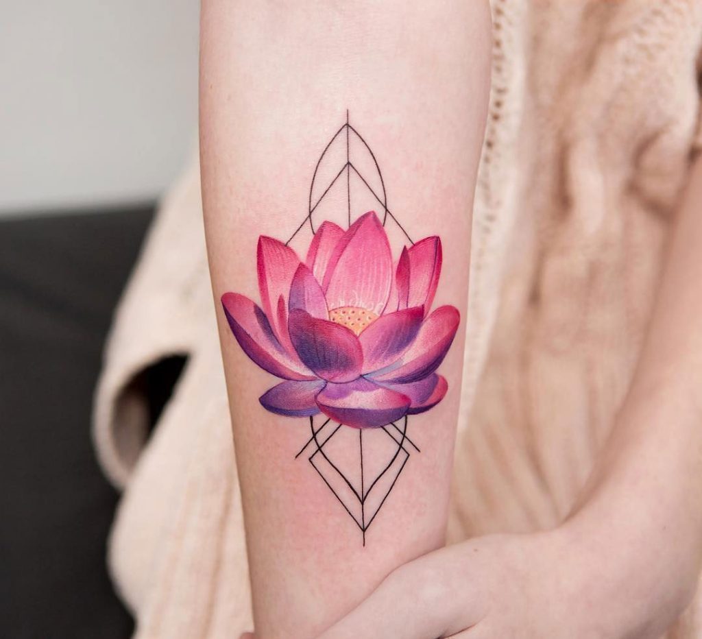 Flower Tattoo Lots Geeometric Tattoo Designs Underarm kvinnor