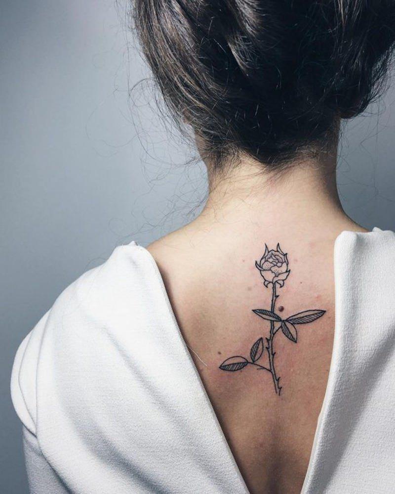 Rose flower tattoo minimalistisk tatuering design tillbaka tatuering liten
